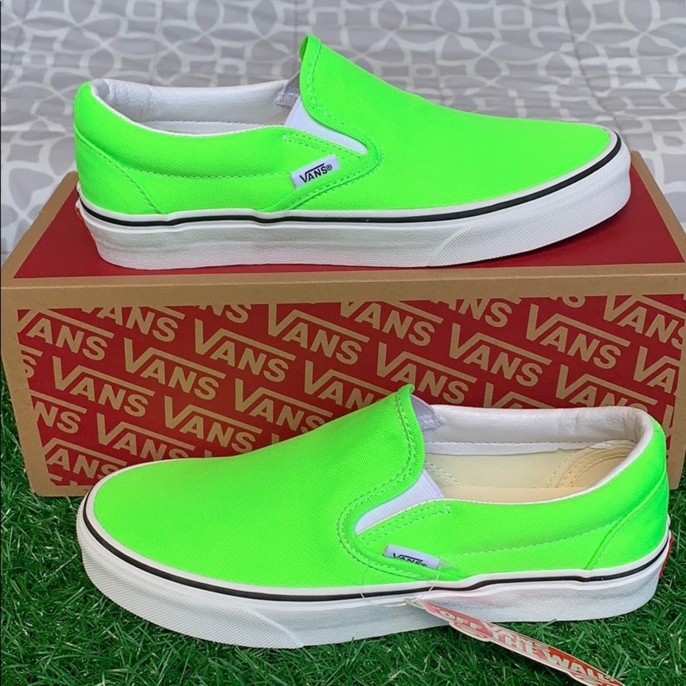 VANS CLASSIC SLIP-ON NEON GREEN GECKO/TRUE WHITE W - Picture 3 of 16